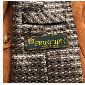 Italian 100% Silk Mens Necktie Tie Silver Back Gray NWOT Vintage Principe NEW